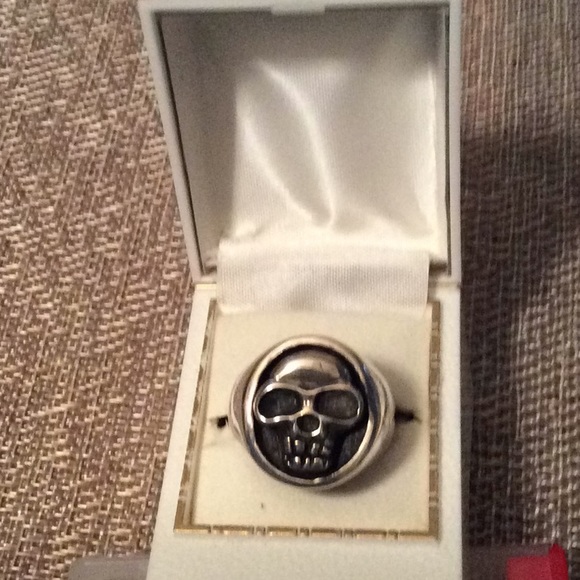 Ring - Picture 1 of 1